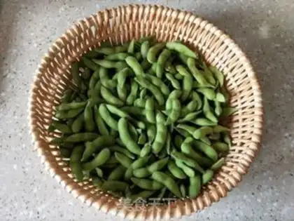 Make Salt-water beans step 1