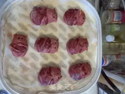 Make Piggy little buns step 12