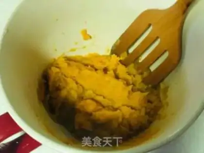 Make Pumpkin strawberry Dafu step 4