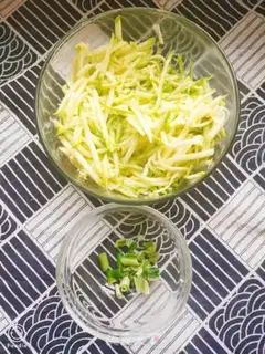 Make A simple and warm stomach step 0