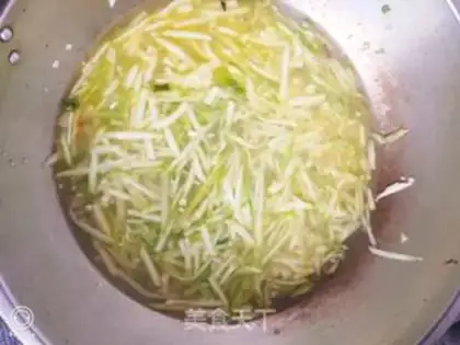 Make A simple and warm stomach step 2