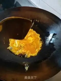 Make Scrambled eggs step 3