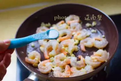 Make Garlic vanilla shrimp step 3