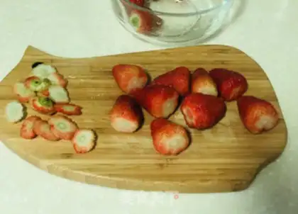 Make Pumpkin strawberry Dafu step 11
