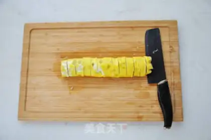 Make Eggskin roll step 7