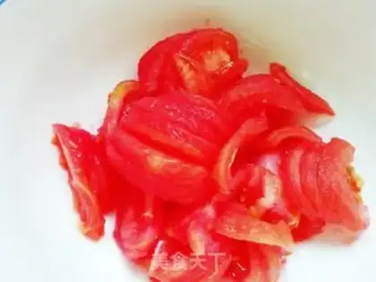 Make Tomato egg soup step 0