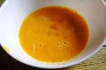 Make Fried eggs step 4