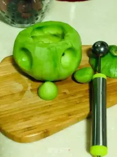 Make Frog and fruit step 6
