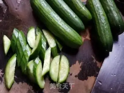 Make Shrimp eggs, cucumber step 0