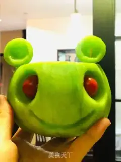 Make Frog and fruit step 15