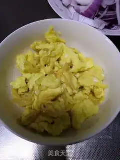 Make Onion fried eggs step 5
