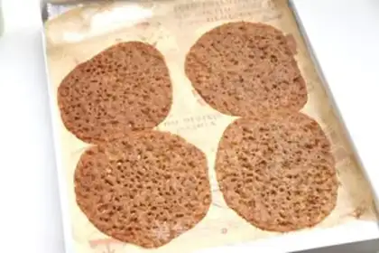 Make A beehive coffee roll step 8