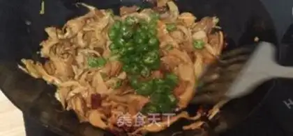 Make The next meal will be fried with a dry pan of mushrooms step 6