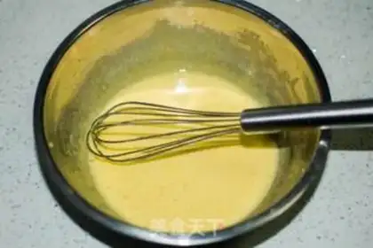 Make Pistol pineapple cream cake step 1