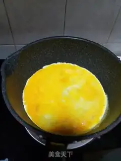 Make Eggs and flowers step 3