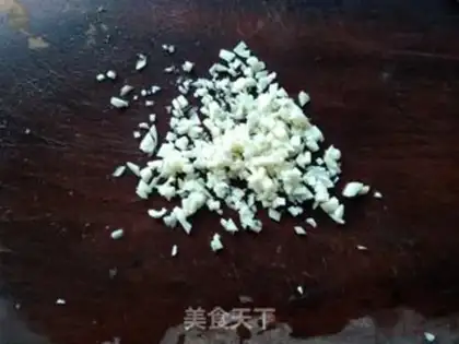 Make Garlic fan sap step 3