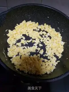 Make Eggs and flowers step 4