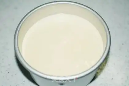 Make Pistol pineapple cream cake step 6