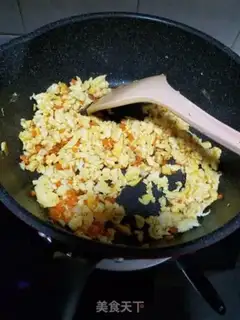 Make Eggs and flowers step 7