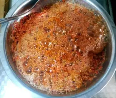 Make Homemade pepper oil step 6