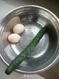 Make cucumber cake step 0