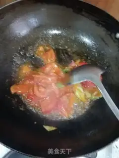 Make Tomato egg noodles step 1