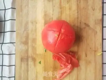 Make Tomato oil and shrimp step 1