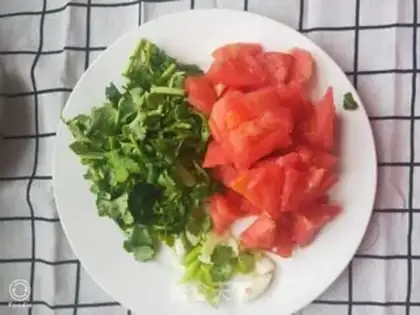 Make Tomato oil and shrimp step 2
