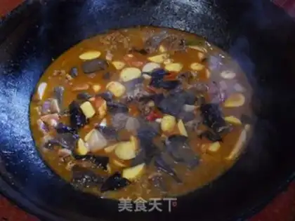 Make Chicken in a wood pot step 7