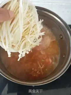 Make Tomato gin and egg soup step 4