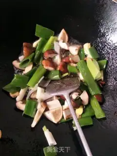 Make Spring pelvis step 2