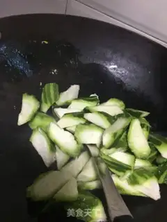 Make Egg melon soup step 4