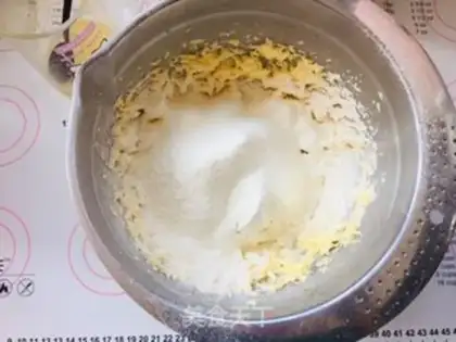 Make Panther cookies step 3