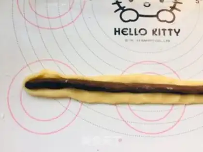 Make Panther cookies step 7