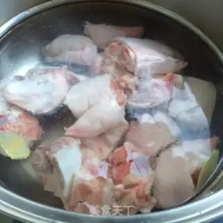Make Red burning pig hoof step 2