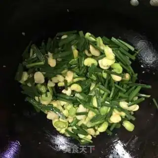 Make Scrambled bean petals step 5