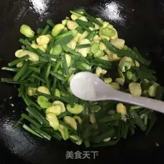 Make Scrambled bean petals step 6