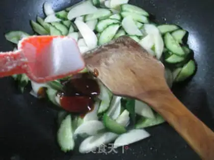Make The cucumbers are white step 8