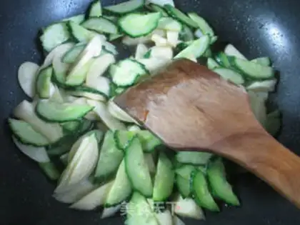Make The cucumbers are white step 9