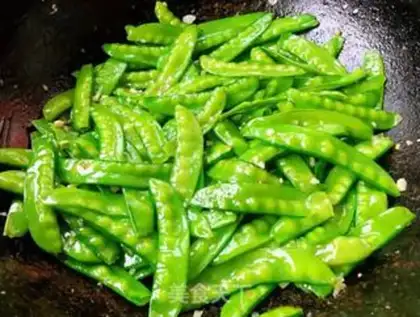 Make Garlic Dutch beans step 8