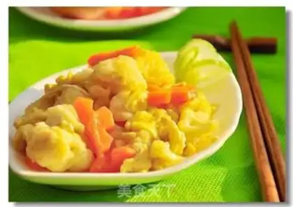 Make Scrambled eggs step 2