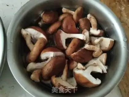 Make Spades for mushrooms step 1
