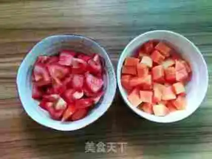 Make A papaya tomato with silver ears and eggs step 3