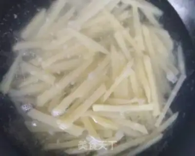 Make Child-friendly potato fries step 3