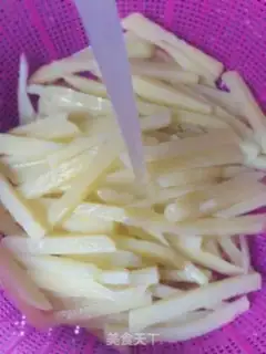 Make Child-friendly potato fries step 4