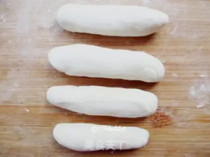 Make Simulating banana buns step 3