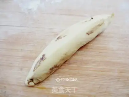 Make Simulating banana buns step 7