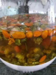 Make A rose tea with a daisy step 4
