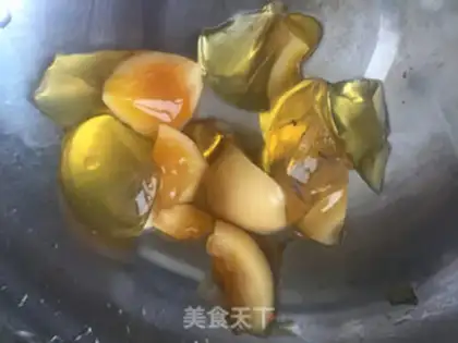 Make Soy sauce soup step 1