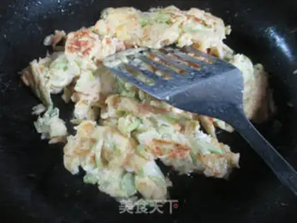 Make Shrimp Piccolo egg stand step 5